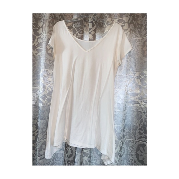 Short sleeve top - Picture 2 of 2